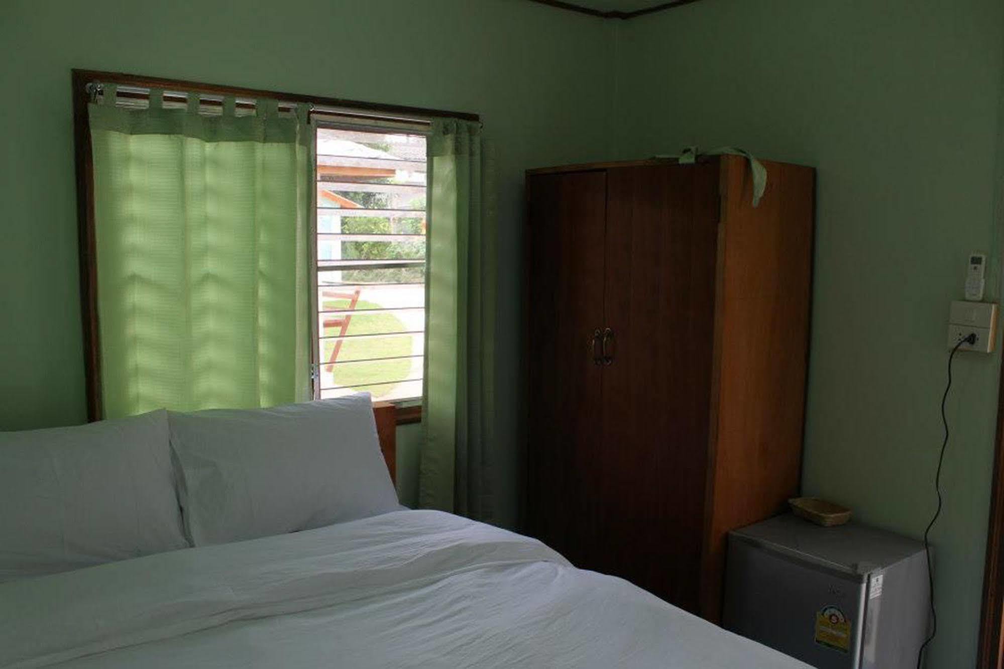 Sarm Mork Guest House Mae Hong Son Exterior photo